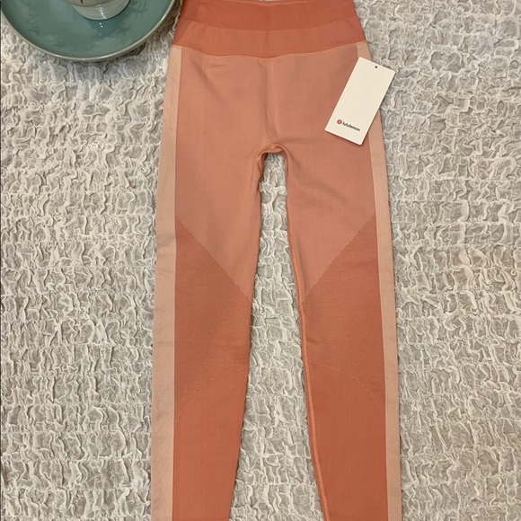 Lululemon Ebb To Train Seamless Yoga Tights 25” - Picture 4 of 7